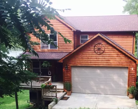 6 Barbados Ct N, Putnam, IL 61560