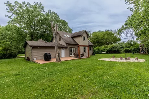 Exterior - 8 Birch Dr, Putnam, IL 61560 photo 6 of 7
