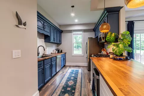 Kitchen - 8 Birch Dr, Putnam, IL 61560 photo 1 of 3