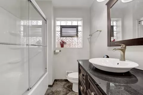 Bath - 5265 W Devon Ave, Chicago, IL 60646 photo 1 of 2
