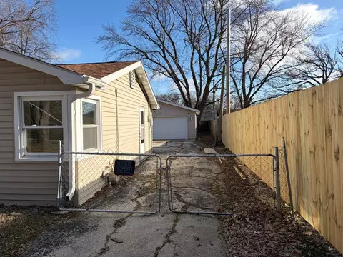 Exterior - 3543 William St, Steger, IL 60475 photo 1 of 5