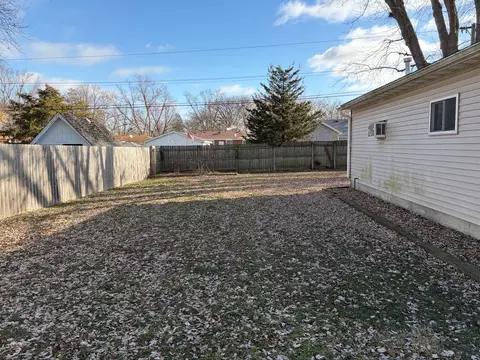 Exterior - 3543 William St, Steger, IL 60475 photo 4 of 5