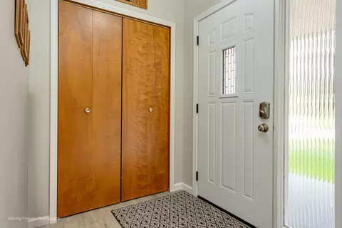 Entry Way - 305 Prospect Ave, Dwight, IL 60420 photo 1 of 1
