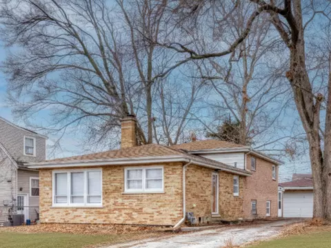 Undisclosed, Evergreen Park, IL 60805