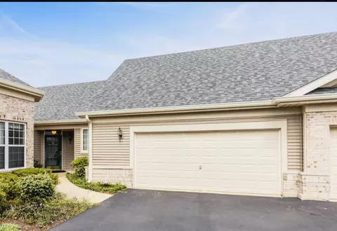 21546 Victory Lake Way, Crest Hill, IL 60403