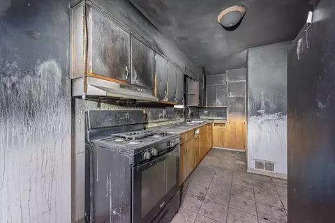 Kitchen - 412 Jay St, Elgin, IL 60120 photo 1 of 4