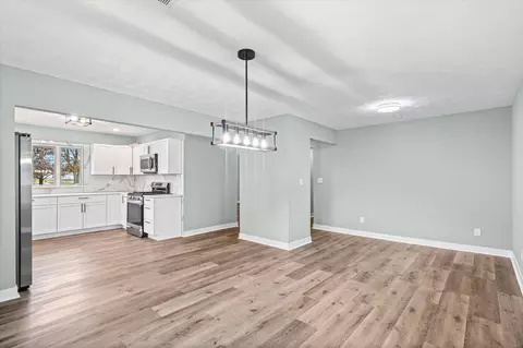 10 E Locust St, Ashmore, IL 61912 photo 12
