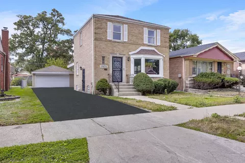 10626 S Lowe Ave, Chicago, IL 60628