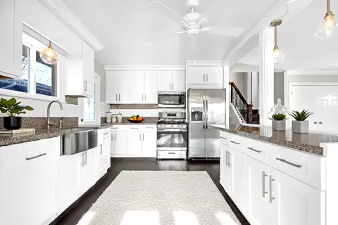 190 E Bradley St, Des Plaines, IL 60016 photo 3