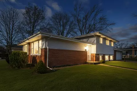 190 E Bradley St, Des Plaines, IL 60016 photo 14