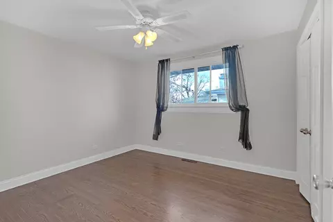 190 E Bradley St, Des Plaines, IL 60016 photo 22
