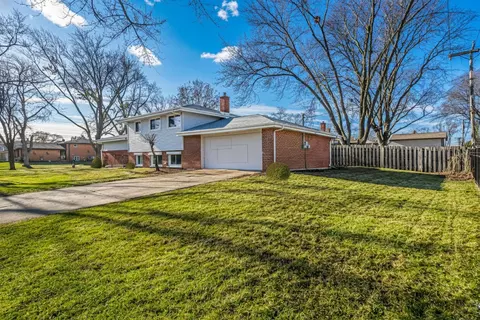 190 E Bradley St, Des Plaines, IL 60016 photo 27