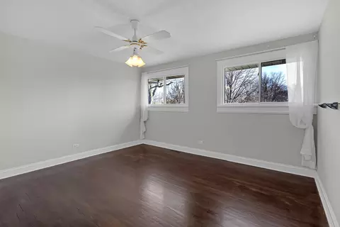190 E Bradley St, Des Plaines, IL 60016 photo 21