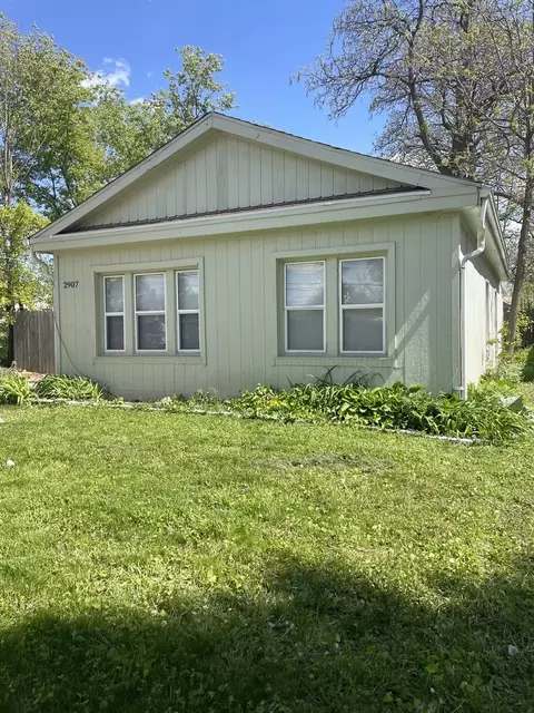 2907 W Il Route 120 Rd, Mchenry, IL 60051