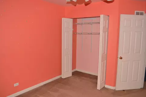 Bedroom - 2068 Norwich Dr, Bartlett, IL 60103 photo 7 of 7