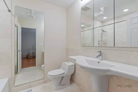 Bath - 1742 Pebble Beach Dr, Hoffman Estates, IL 60169 photo 1 of 5