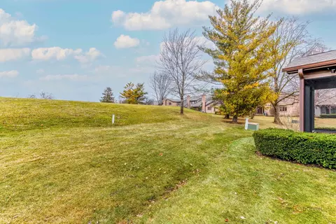 Exterior - 1742 Pebble Beach Dr, Hoffman Estates, IL 60169 photo 5 of 7