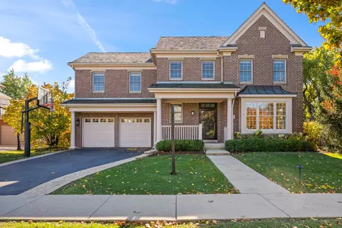 3081 Saratoga Ln, Glenview, IL 60026