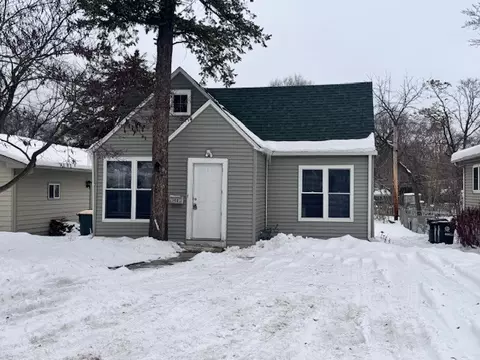 302 Elder Dr, Round Lake Park, IL 60073