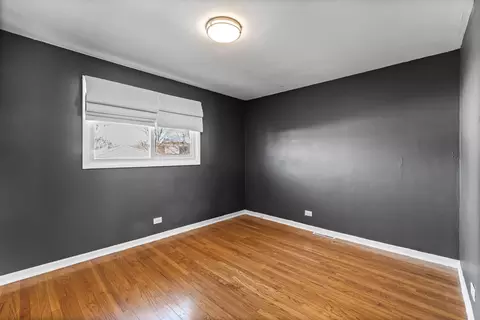 Bedroom - 1134 E 152nd St, Dolton, IL 60419 photo 2 of 6