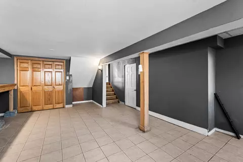 Entry Way - 1134 E 152nd St, Dolton, IL 60419 photo 2 of 2