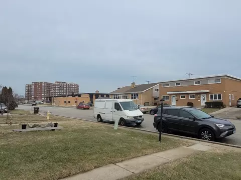 Exterior - 9404 Hamlin Ave, Des Plaines, IL 60016 photo 12 of 13