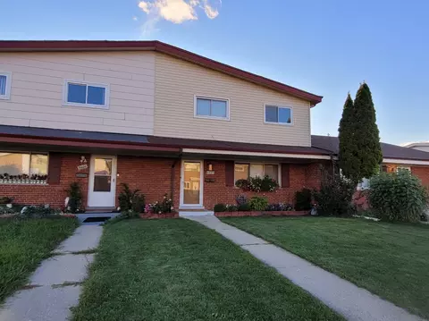 9404 Hamlin Ave, Des Plaines, IL 60016