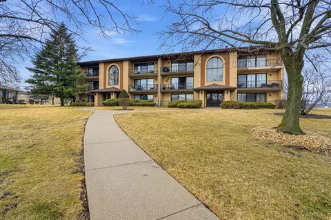 15140 Evergreen Dr #3D, Orland Park, IL 60462