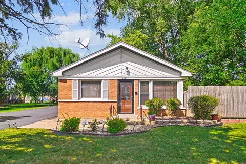 6404 W 85th Pl, Burbank, IL 60459