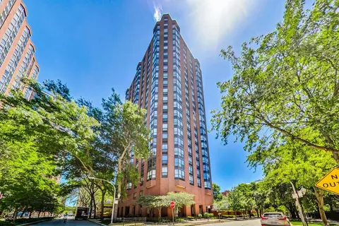 901 S Plymouth Ct #1904, Chicago, IL 60605