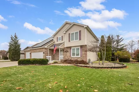 601 Edgewater Dr, Minooka, IL 60447