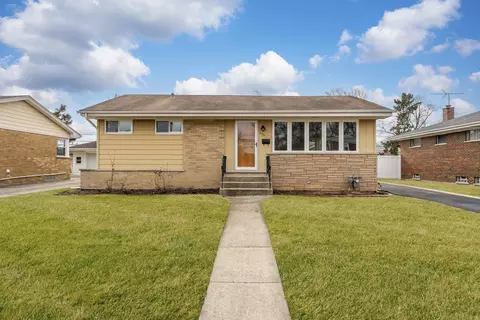 4904 W Hawthorne Ave, Hillside, IL 60162
