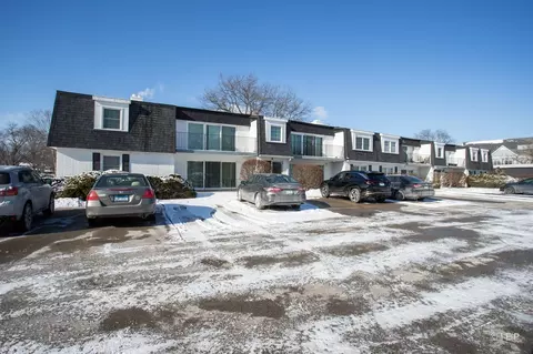 1133 Royal Saint George Dr #105, Naperville, IL 60563