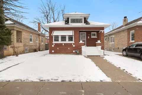 1018 S 10th Ave, Maywood, IL 60153