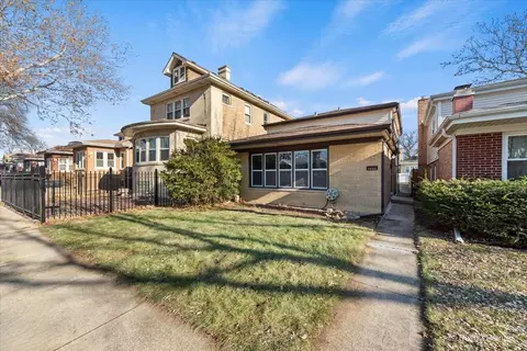 5005 N Avers Ave, Chicago, IL 60625