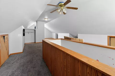 Entry Way - 560 Beckman Dr, Kankakee, IL 60901 photo 2 of 2