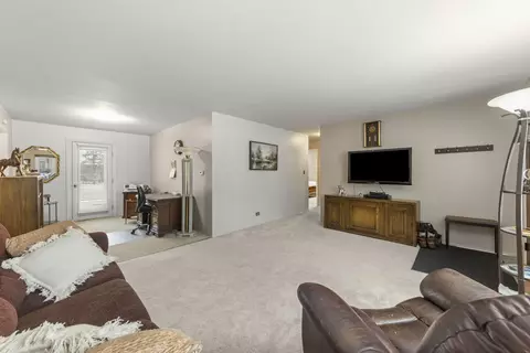 Living - 722 Countryside Dr, Wheaton, IL 60187 photo 2 of 2