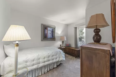 Bedroom - 722 Countryside Dr, Wheaton, IL 60187 photo 2 of 3