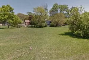 1615 Cherokee Dr, Round Lake Beach, IL 60073