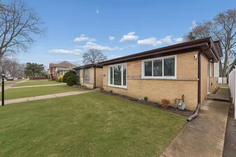 5829 Madison St, Morton Grove, IL 60053
