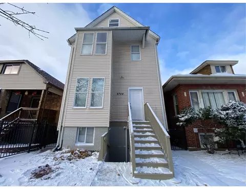 8744 S Saginaw Ave, Chicago, IL 60617