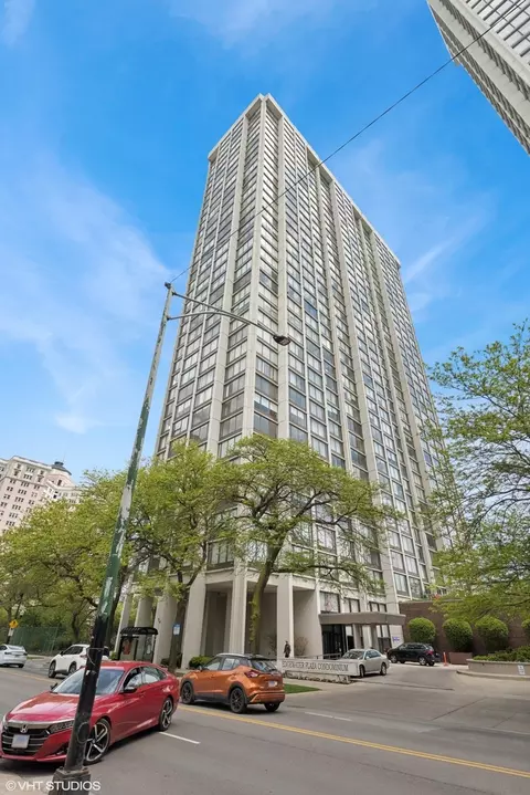 5455 N Sheridan Rd #1601, Chicago, IL 60640