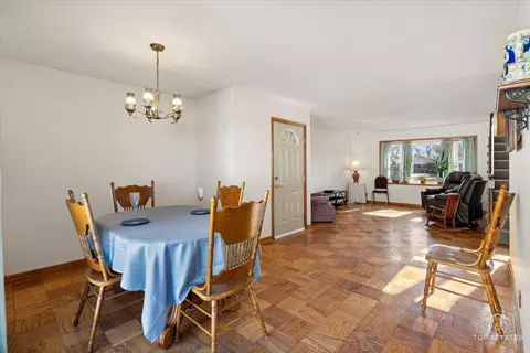Dining - 2302 Fulle St, Rolling Meadows, IL 60008 photo 1 of 1