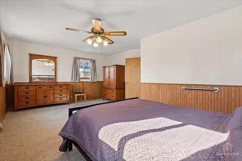 Bedroom - 2302 Fulle St, Rolling Meadows, IL 60008 photo 1 of 7