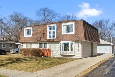 2302 Fulle St, Rolling Meadows, IL 60008