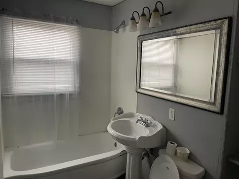 1135 E Galena Blvd, Aurora, IL 60505 photo 6