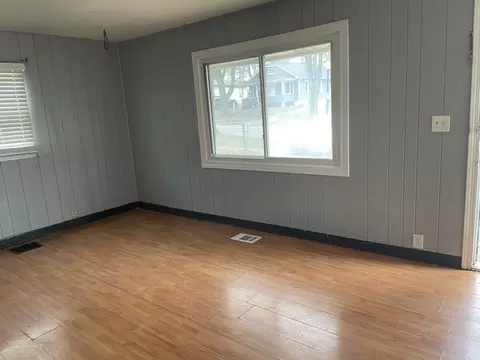 1135 E Galena Blvd, Aurora, IL 60505 photo 3