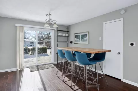 Dining - 522 Apache Ln, Carol Stream, IL 60188 photo 1 of 1