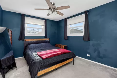Bedroom - 522 Apache Ln, Carol Stream, IL 60188 photo 1 of 3