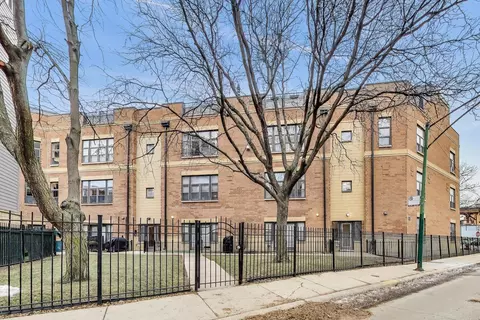 2300 W Bloomingdale Ave #C, Chicago, IL 60647